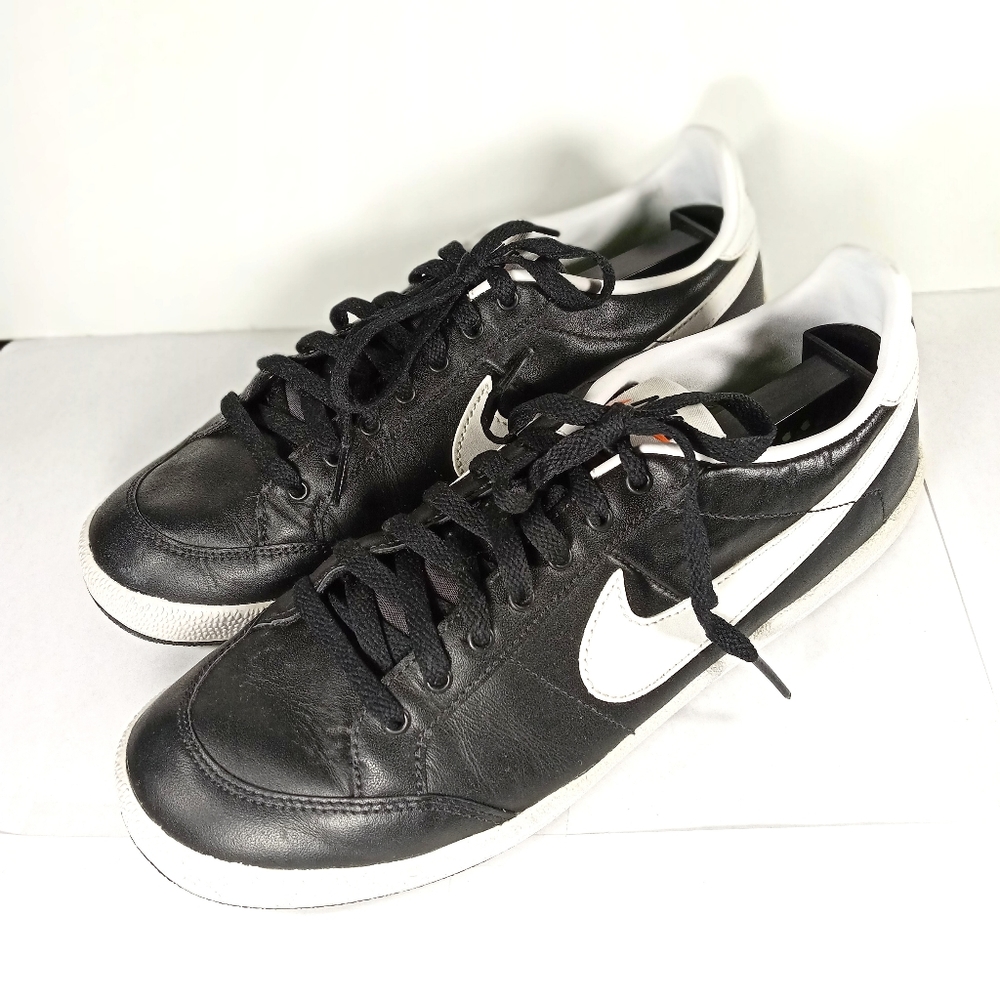Nike men laced-up shoes